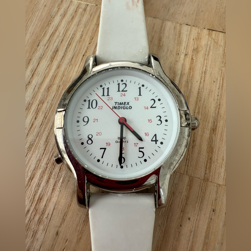 Timex ladies silver tone and white watch NEW BATTERY